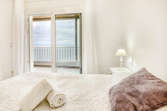 Escapada Romántica en Roses, Costa Brava: Lugares para Parejas